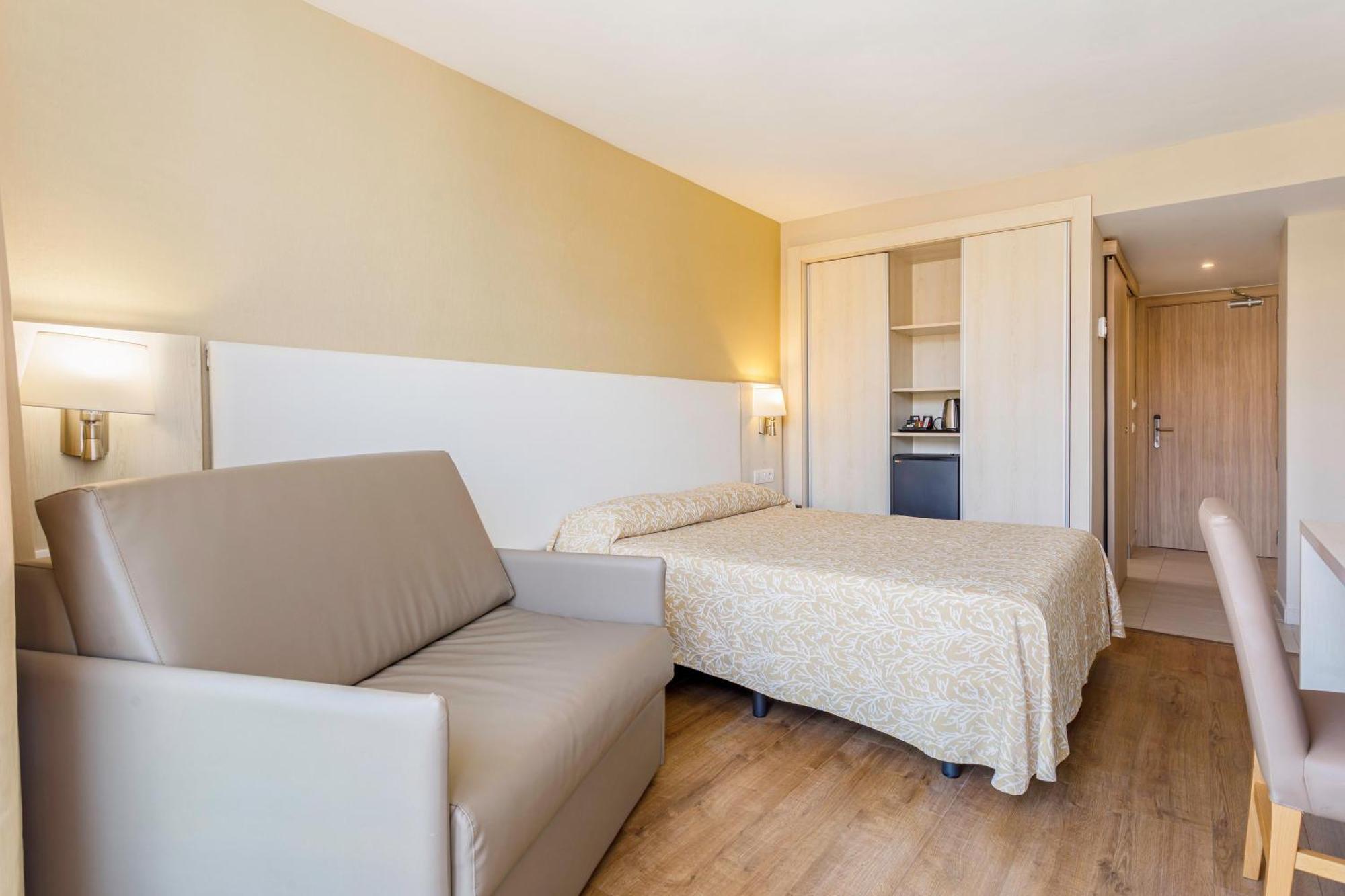 Hotel Best Maritim Cambrils Bagian luar foto