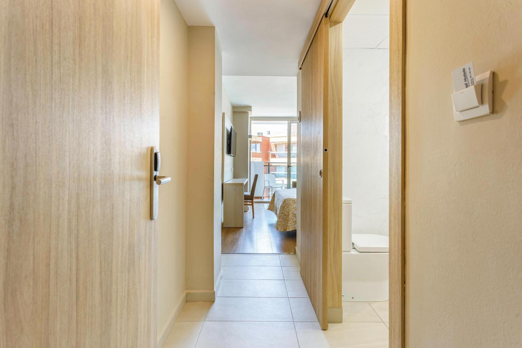 Hotel Best Maritim Cambrils Bagian luar foto