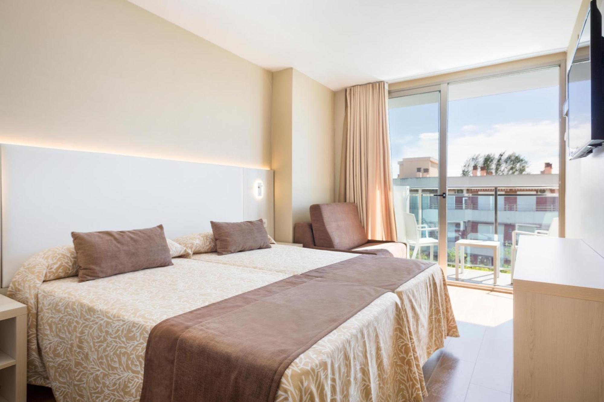 Hotel Best Maritim Cambrils Bagian luar foto